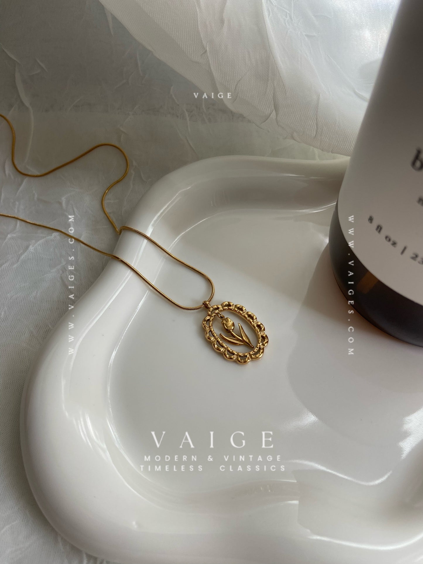 VAIGE Hollow Flower Charm 18K Gold Plated Stainless Steel Necklace