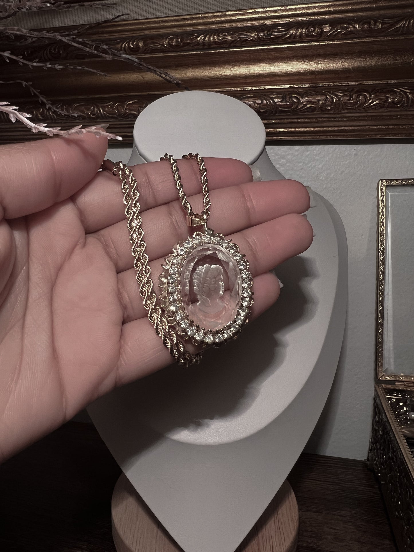 VAIGE One of One | Vintage glass engraved cameo lady portrait necklace