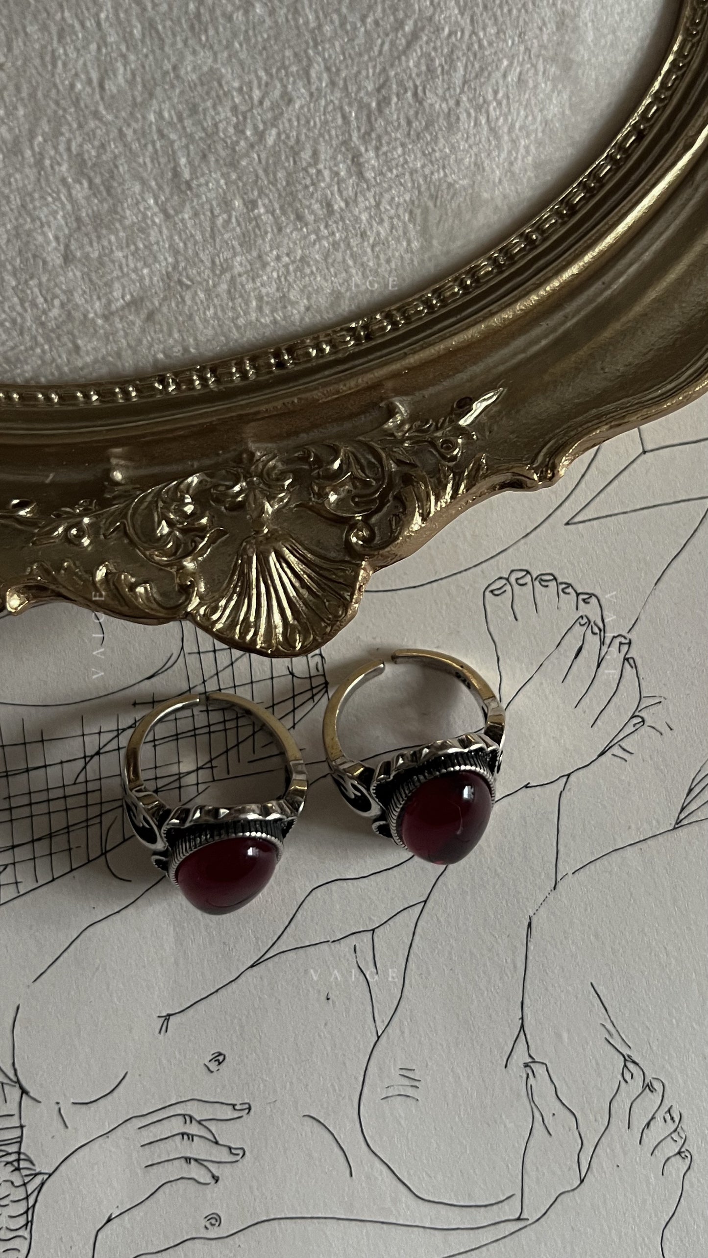 Leslie gemstone Ring