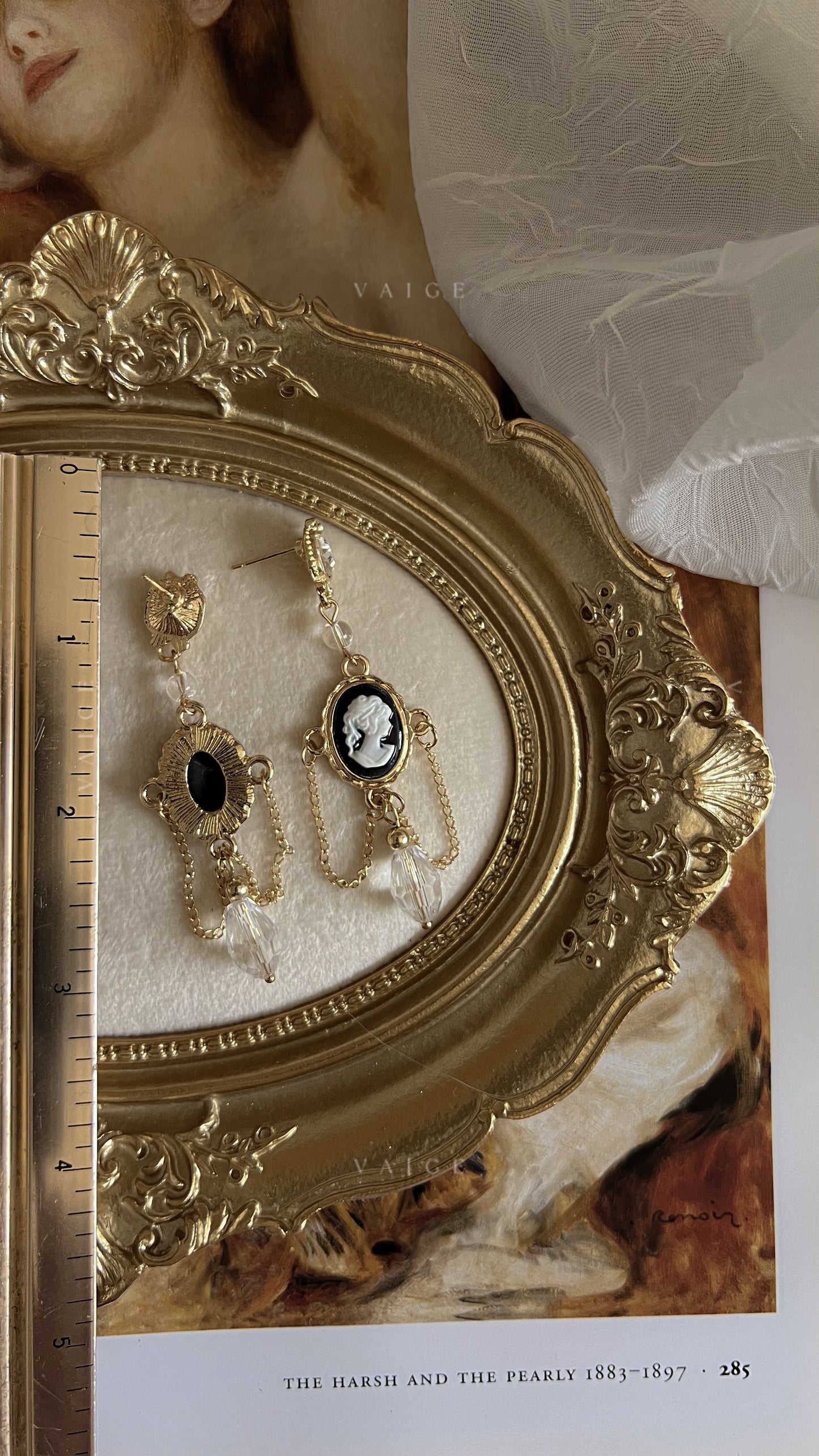 Natalia cameo earrings