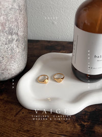 VAIGE Stainless Steel 18K Gold Engraving Wildflower Lavender Sunflower Signet Ring