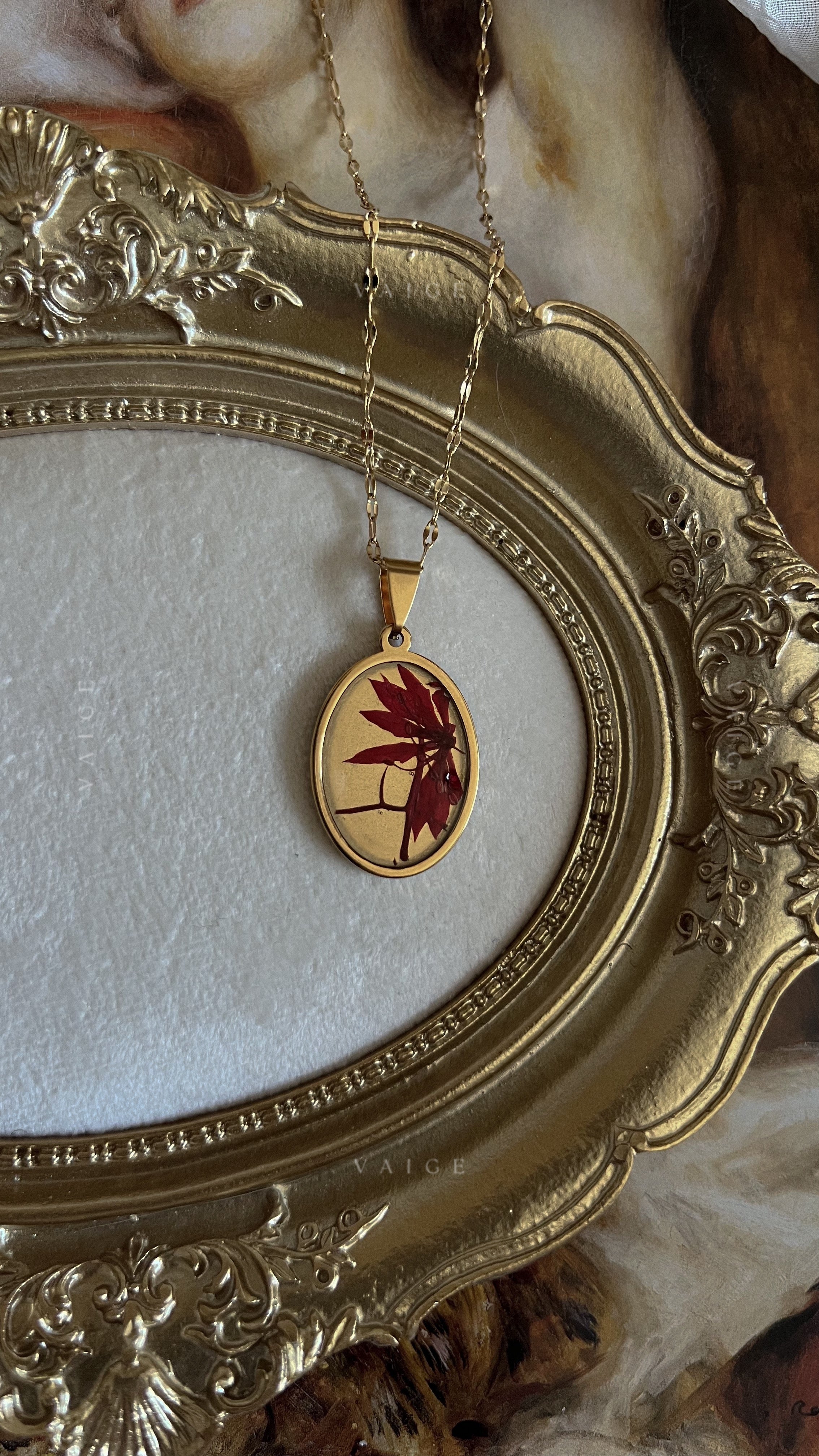 Flower necklace collection silver oval