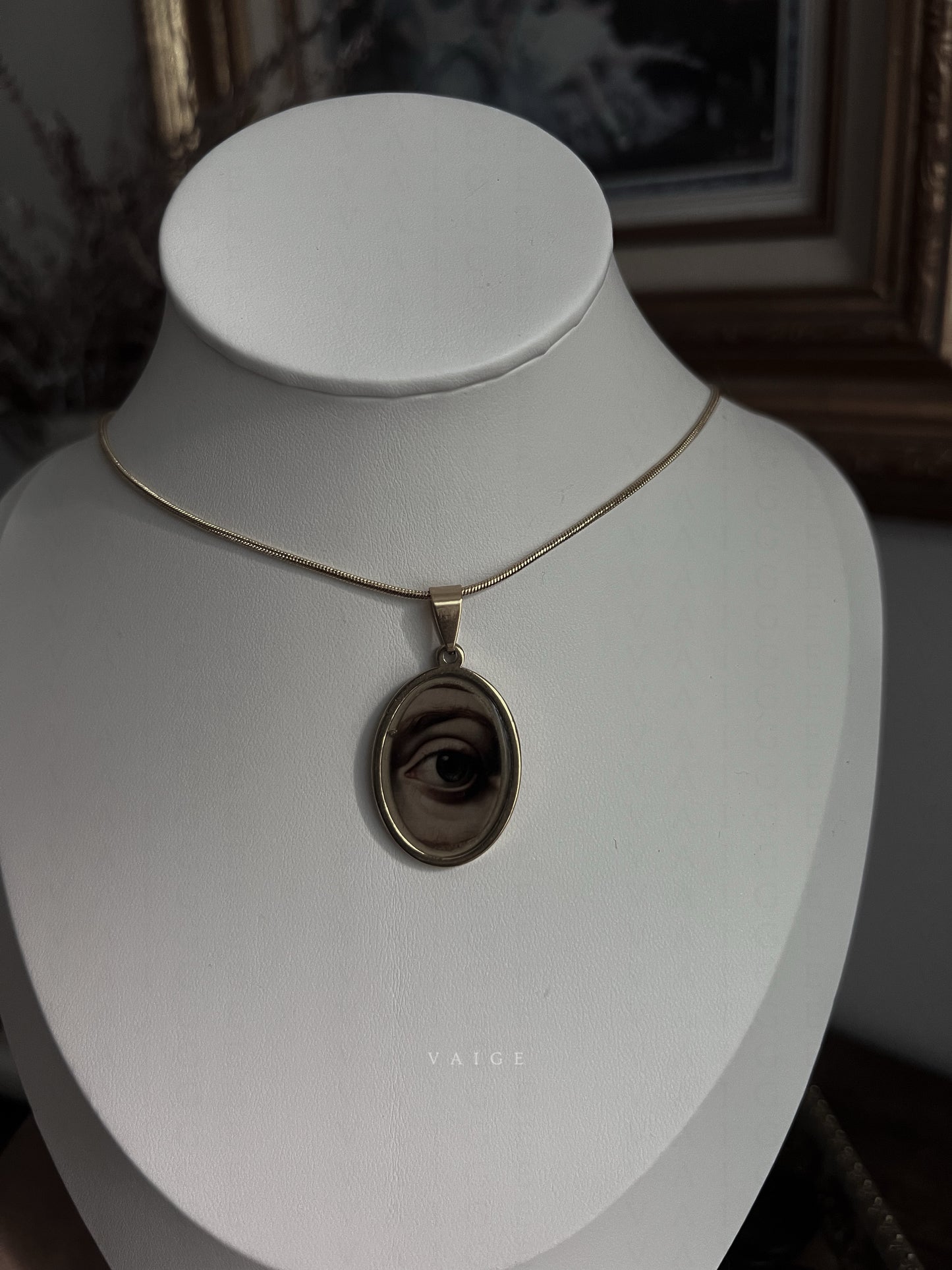 VAIGE  Lovers Eye Gold Oval Necklace [C]