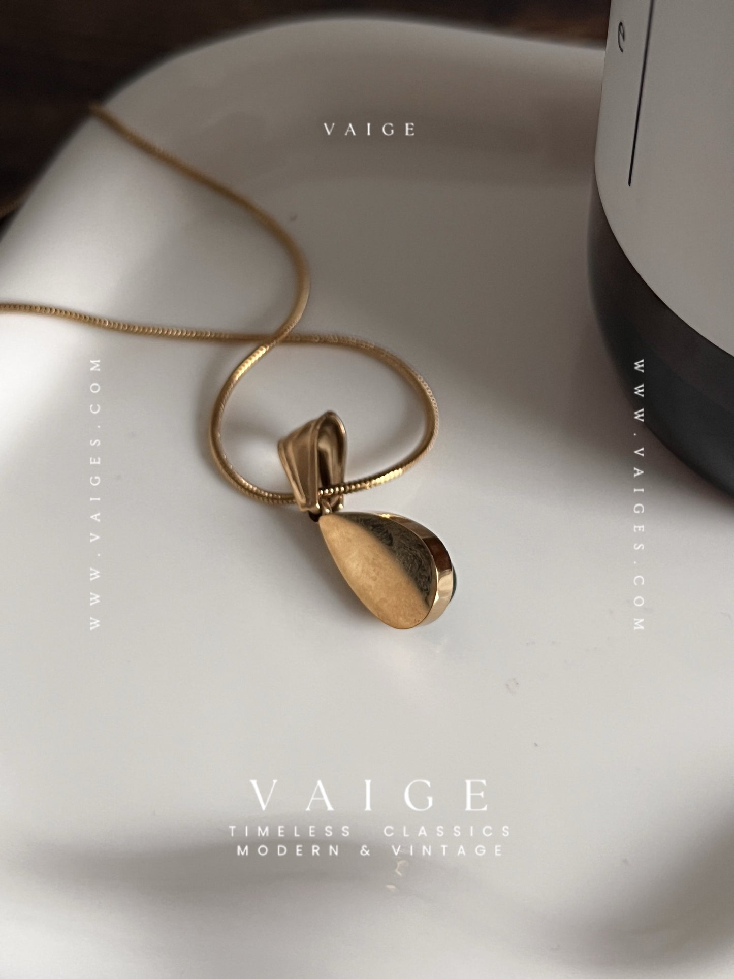 VAIGE Green Glass Crystal Water Drop Pendant Necklace Stainless Steel Gold