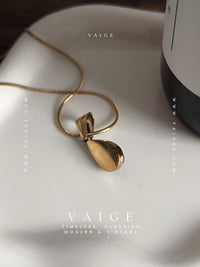 VAIGE Green Glass Crystal Water Drop Pendant Necklace Stainless Steel Gold