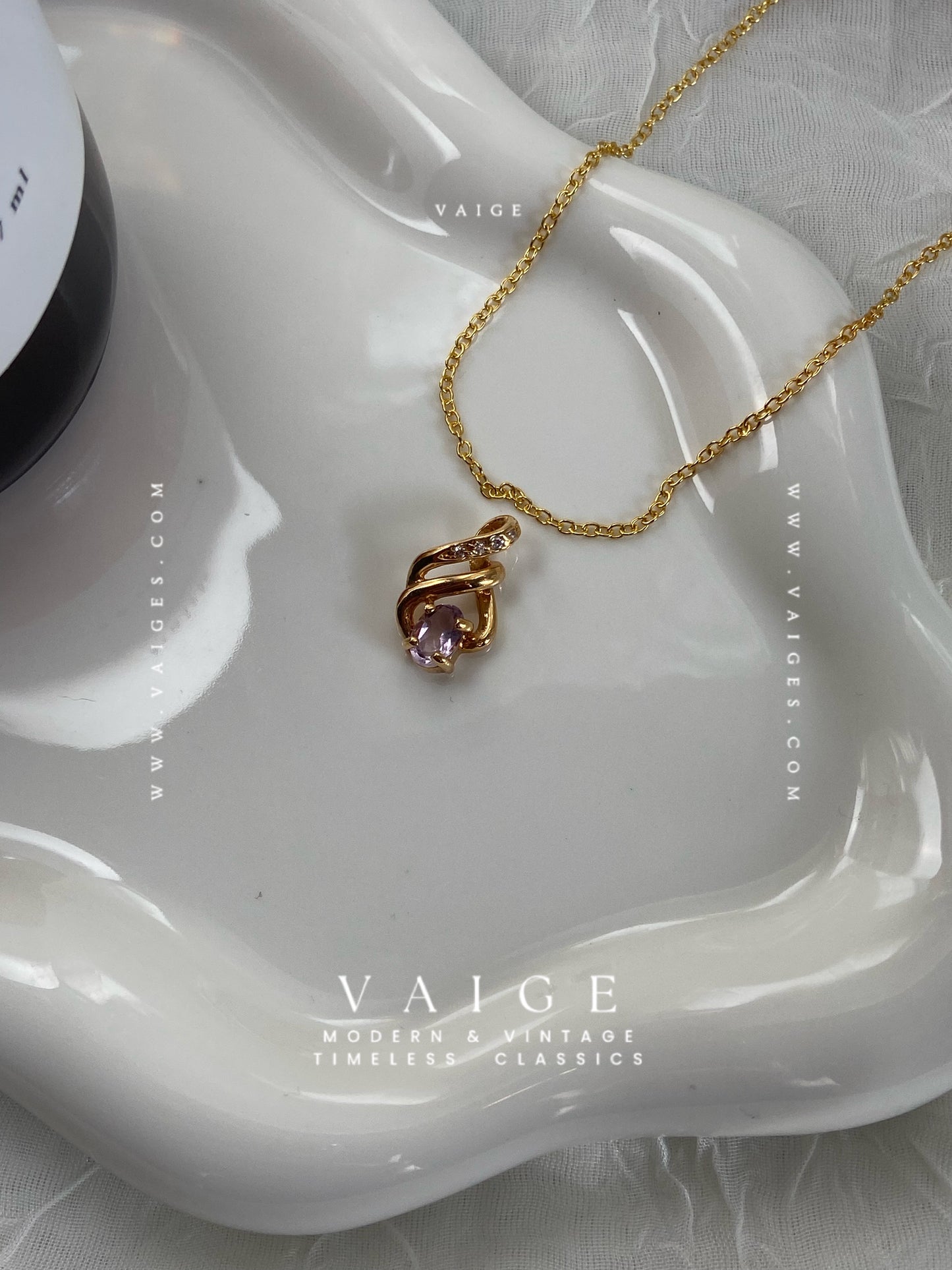 VAIGE Vintage dainty gem Pendant • Stainless Steel Necklace 16” • [ Only One Available ]