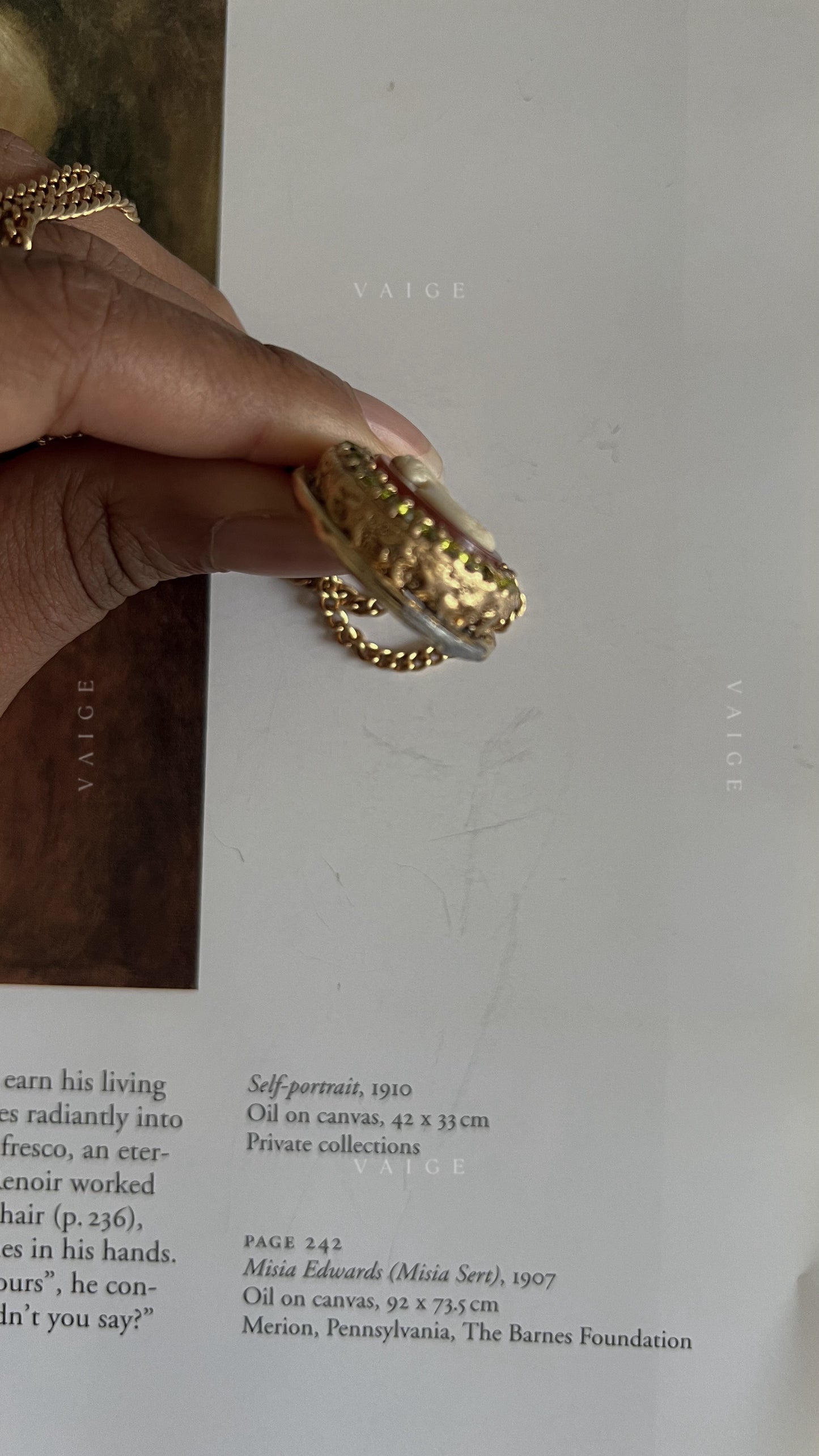 Vintage gemstone cameo lady necklace