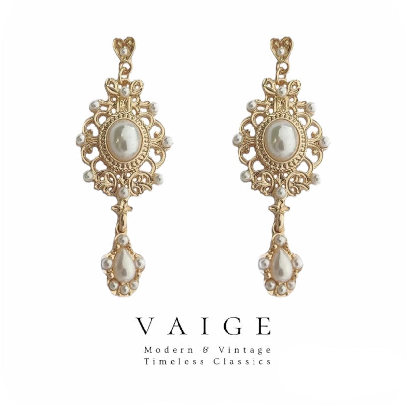 VAIGE Elegant Water Drop Baroque Pearl & Gold Earrings