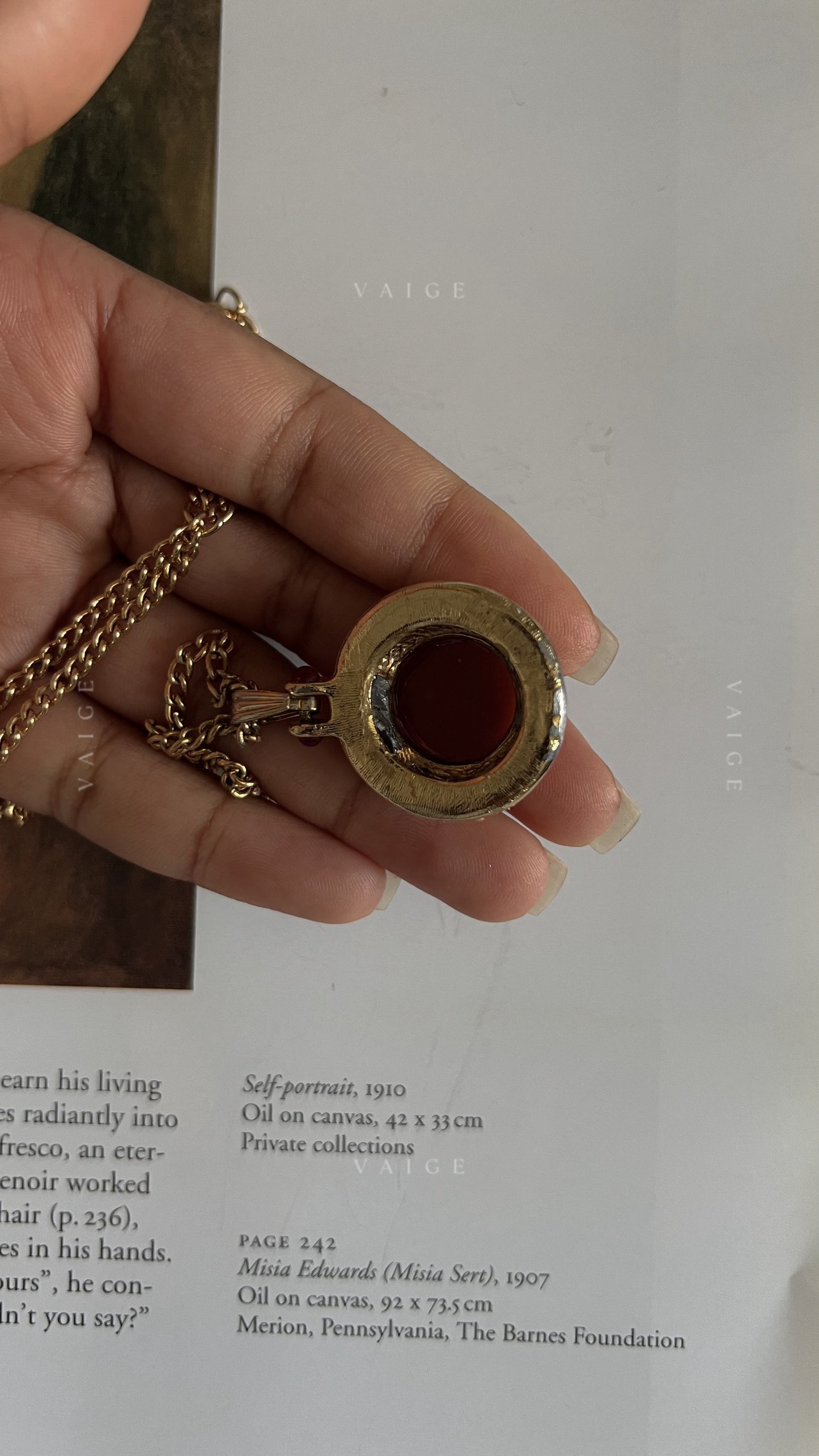 Vintage gemstone cameo lady necklace