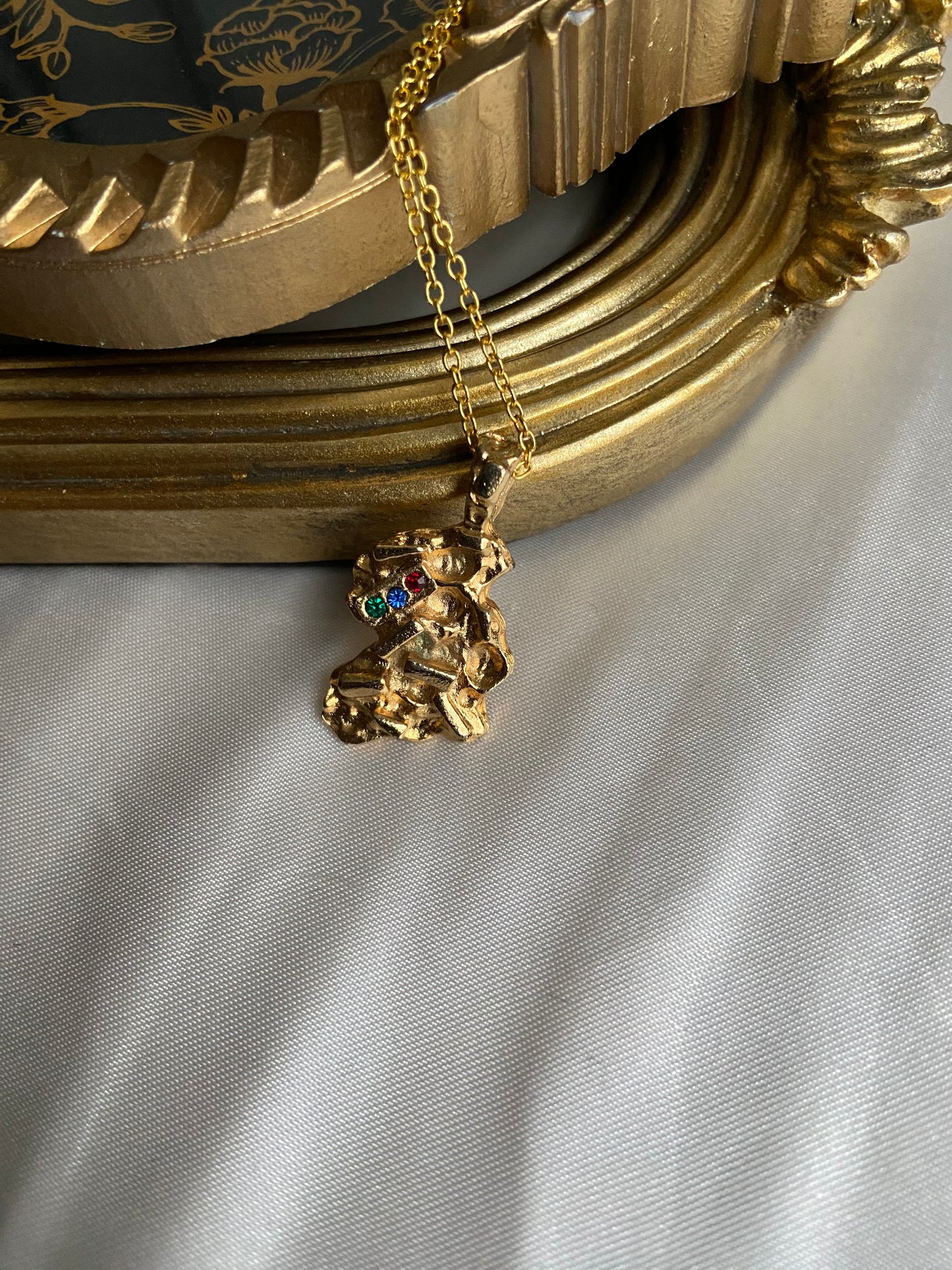 One-of-one | melted gold pendant necklacs