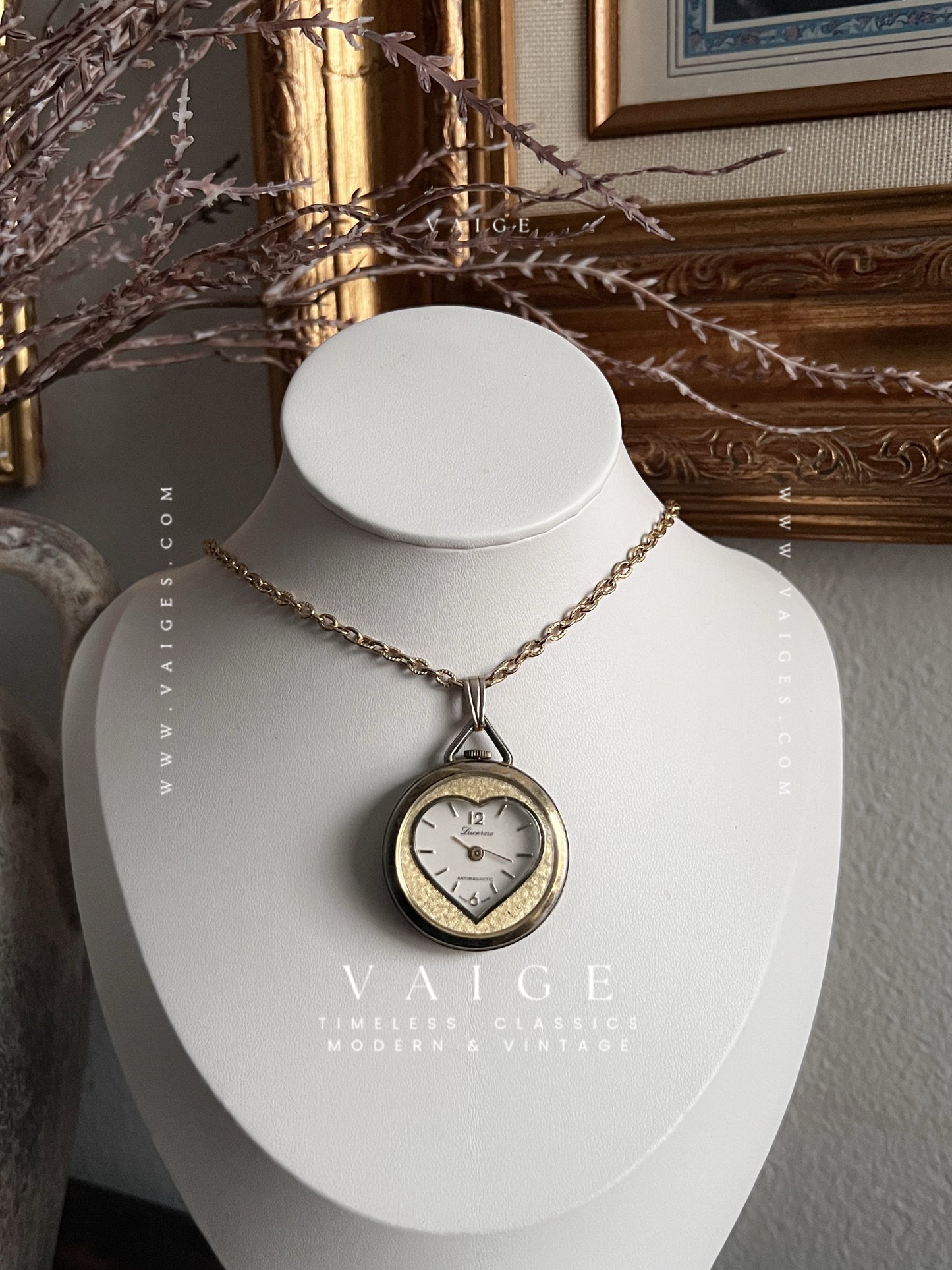 VAIGE One Of One | Vintage Circle Heart Gold Pocket Watch [ Not Working ]