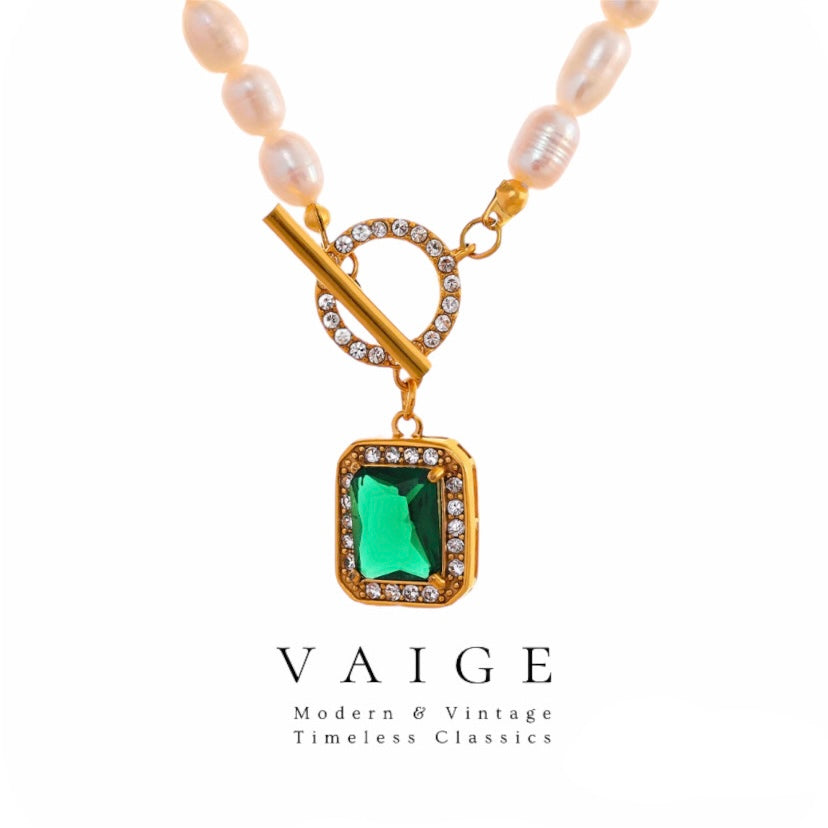 VAIGE Elegant Emerald Green Freshwater Pearl & Gold Toggle Necklace