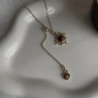 VAIGE Long Sunflower Tiger Eye Pendant Necklace