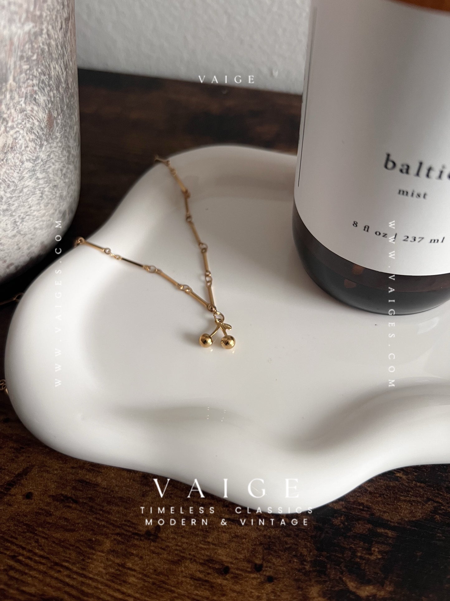 VAIGE Cherry Heart Pendant Necklace Gold Stainless Steel