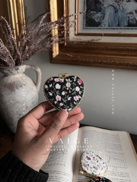 VAIGE Heart & Circle Floral Mini Compact Mirror