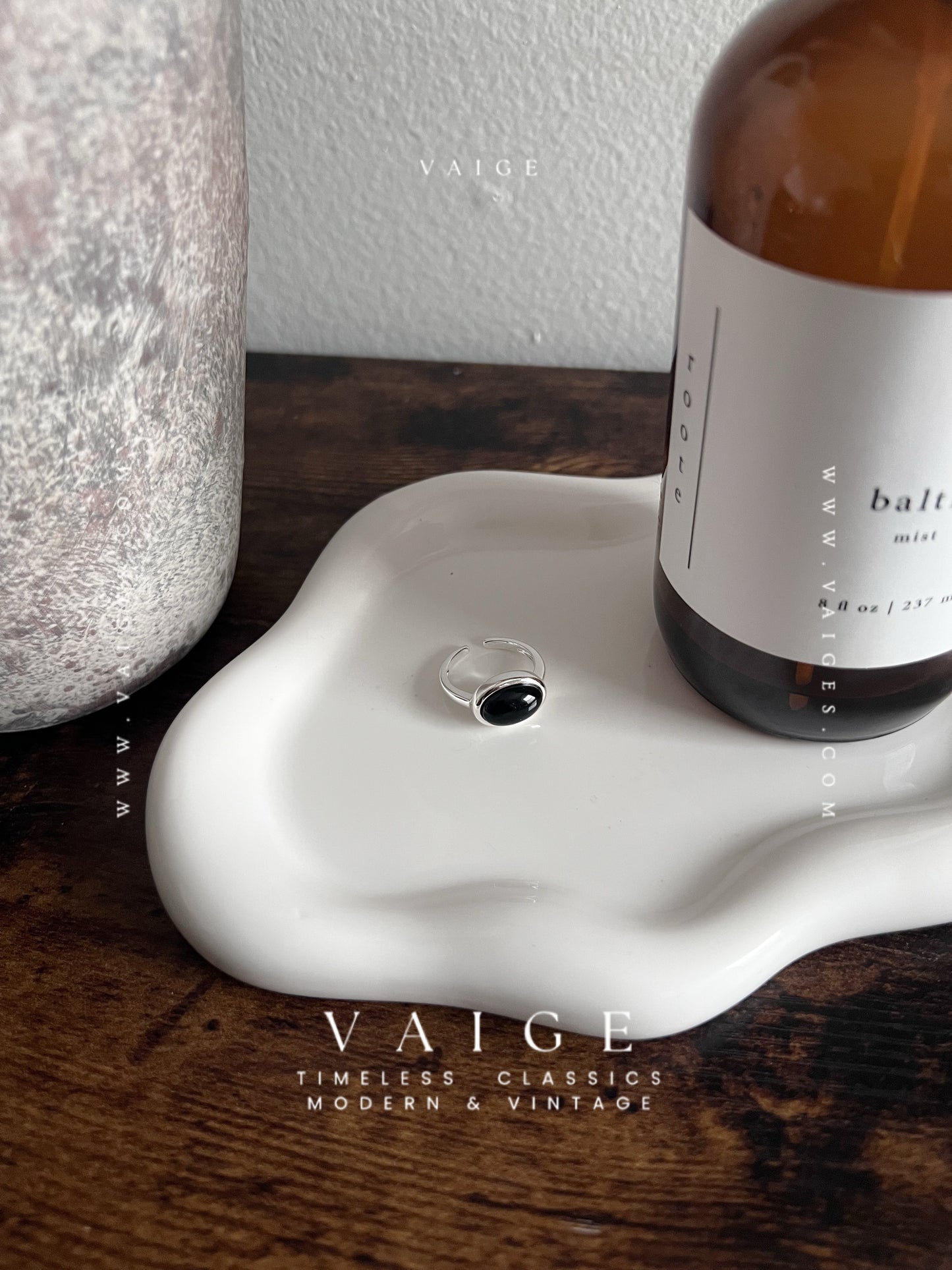 VAIGE Black Onyx Oval Silver Adjustable Ring