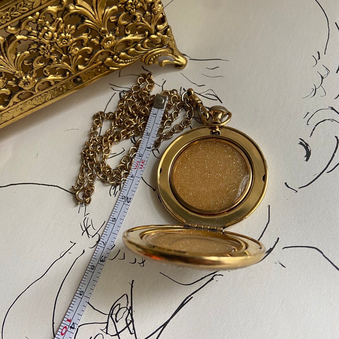 gold circle locket   necklace • 18in — Vivian Vintage Collection • only 1 available • View all photos; item is thrifted/vintage and may show flaws: (  )