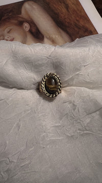 Elyndra stone ring