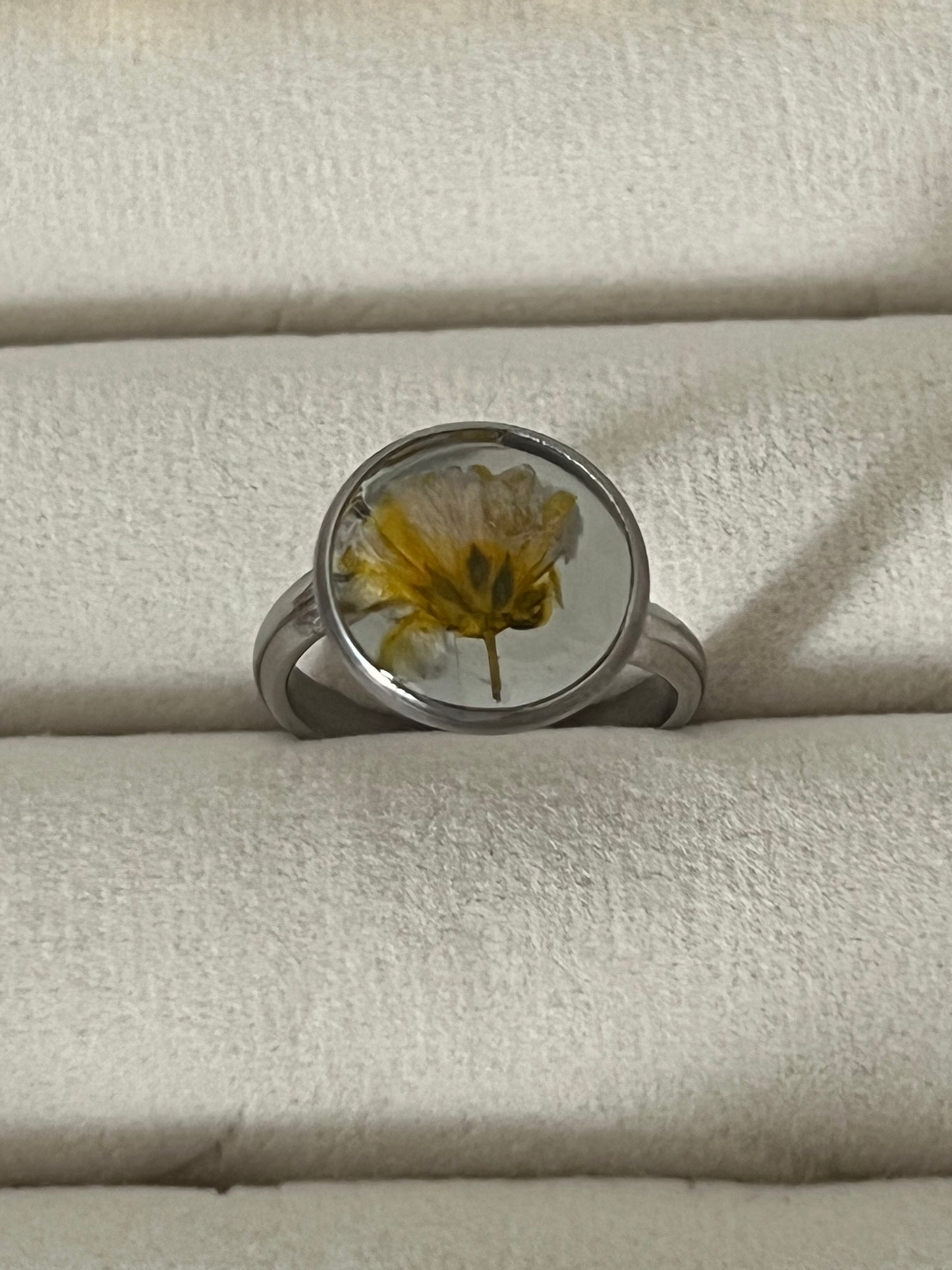 Dried flower ring