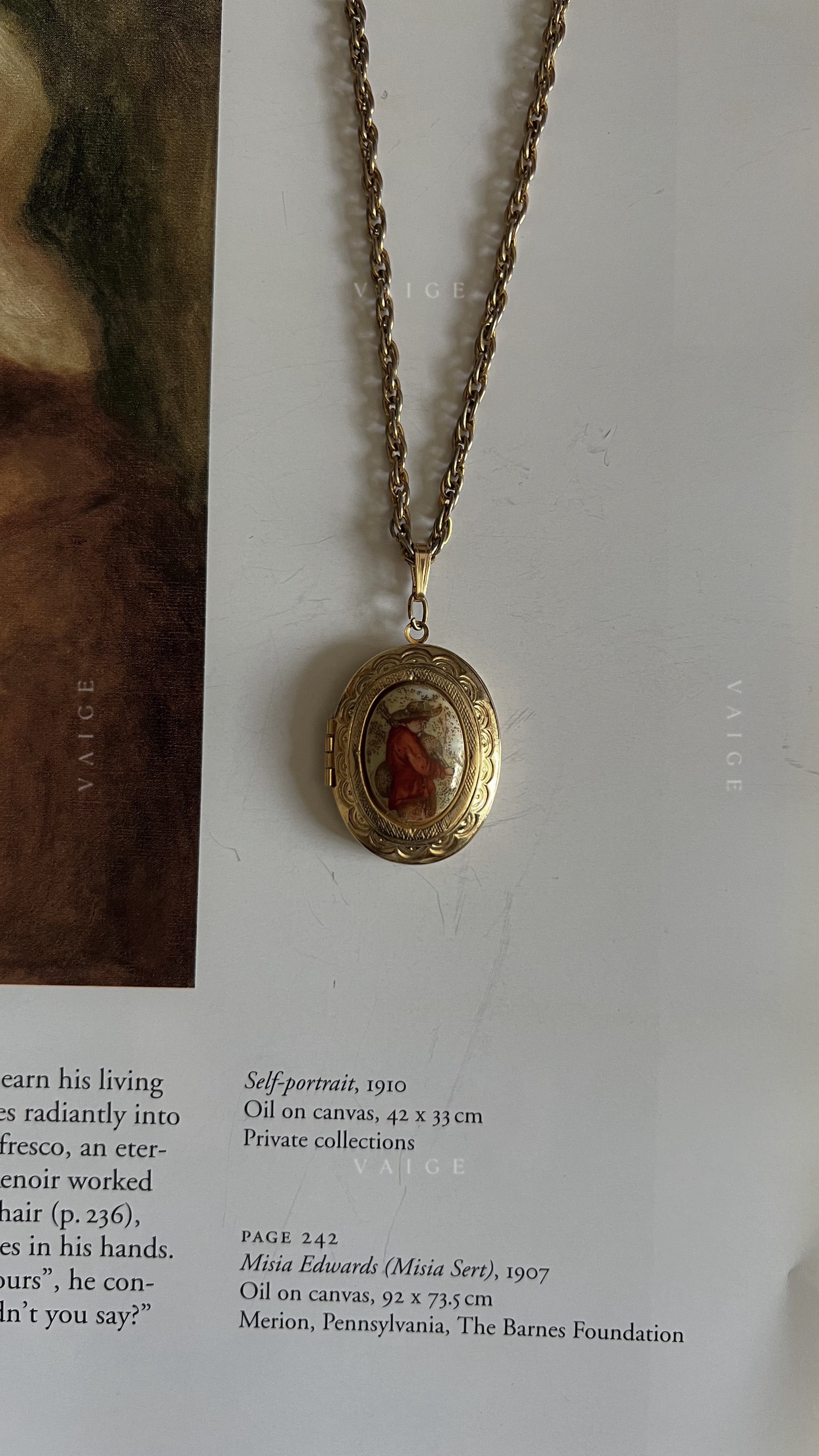 Vintage bagpipe locket necklace