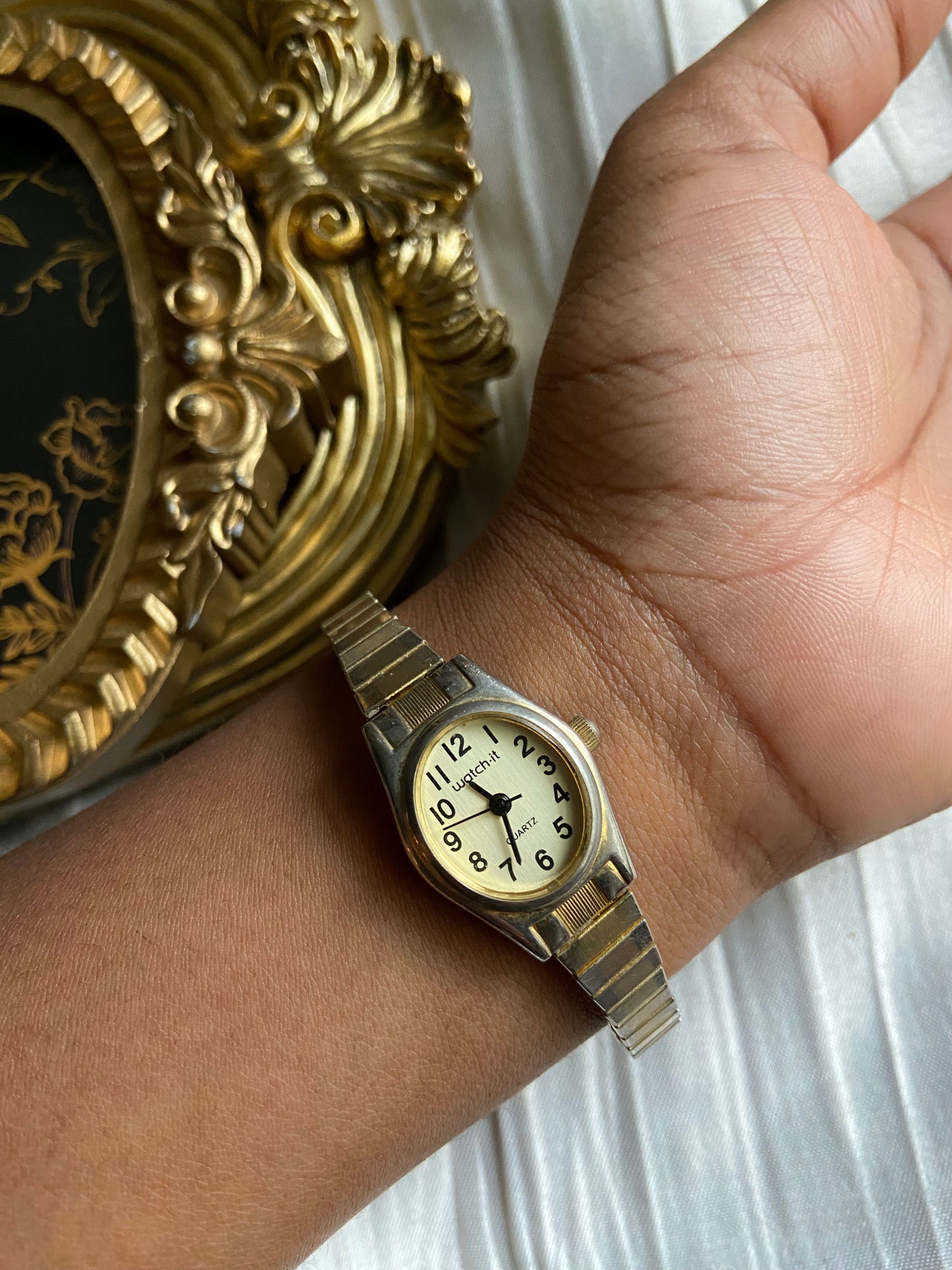 One-of-one | Vintage Watches Rumours Swanson Quartz
