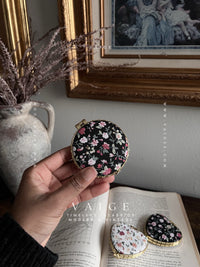 VAIGE Heart & Circle Floral Mini Compact Mirror