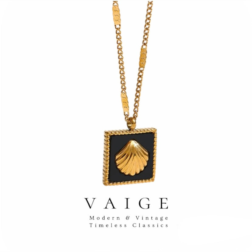 VAIGE Luxe Black & Gold Square Pendant Necklace