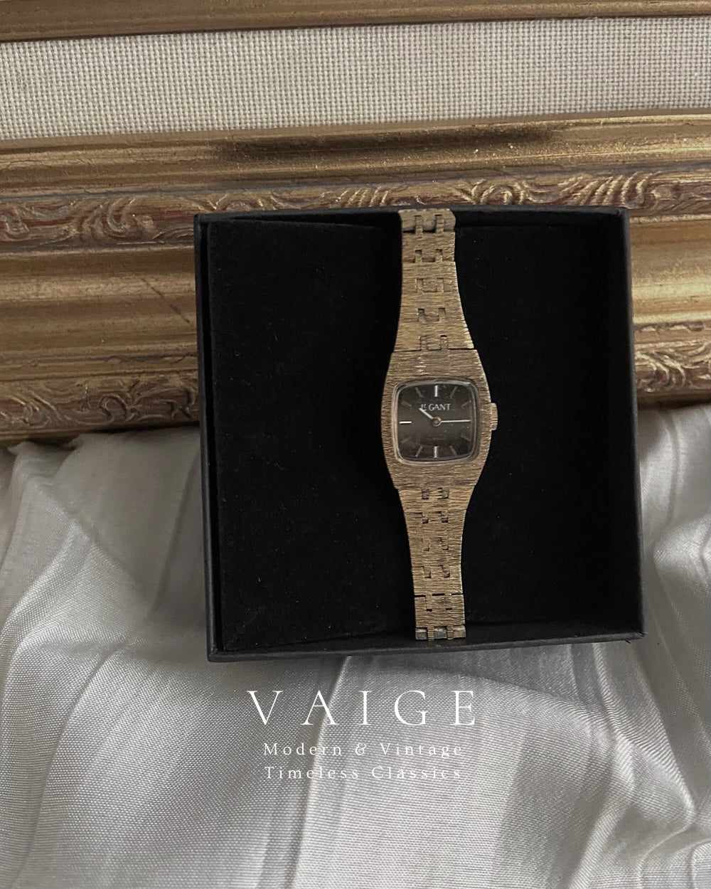 VAIGE Vintage Le GANT Gold Stainless Steel Watch - Timeless Elegance with 17 Jewels (New Battery Installed)