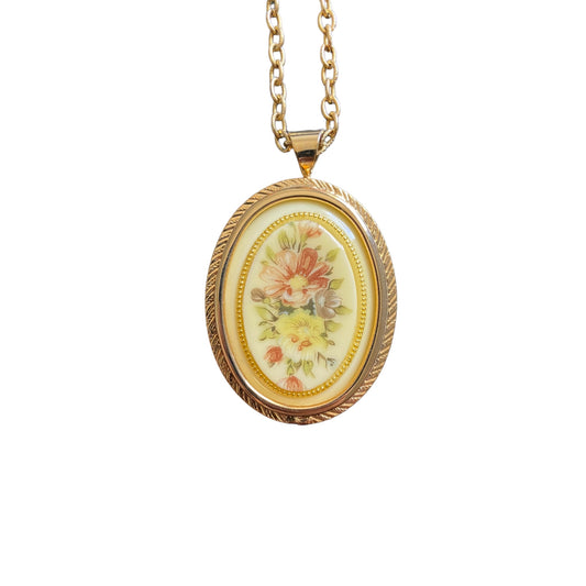 One-of-one | vintage flower gold necklace
