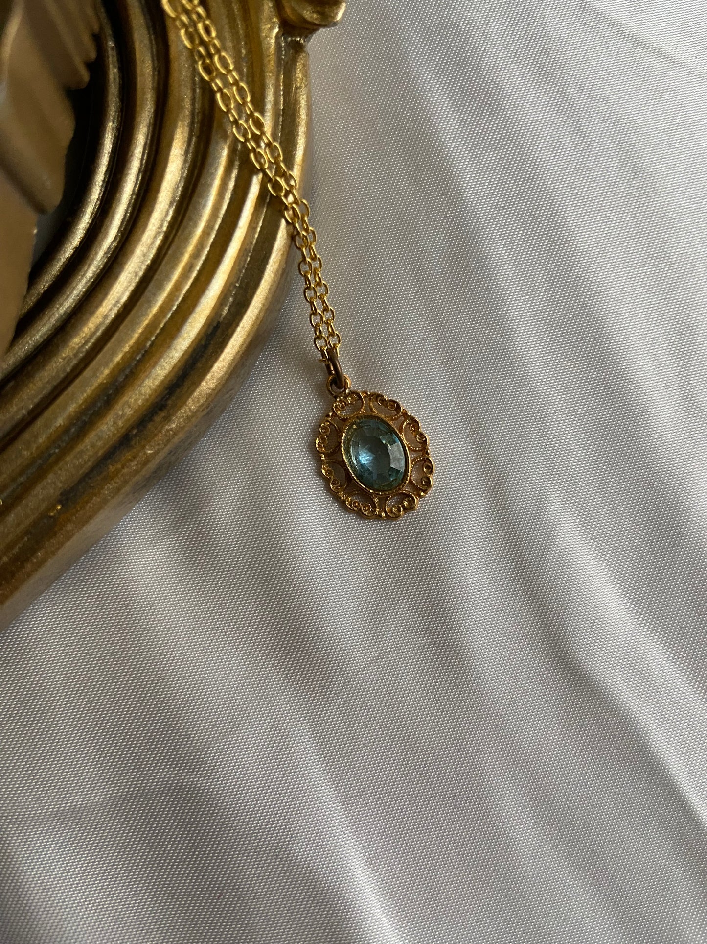 One-of-one | blue gem necklace