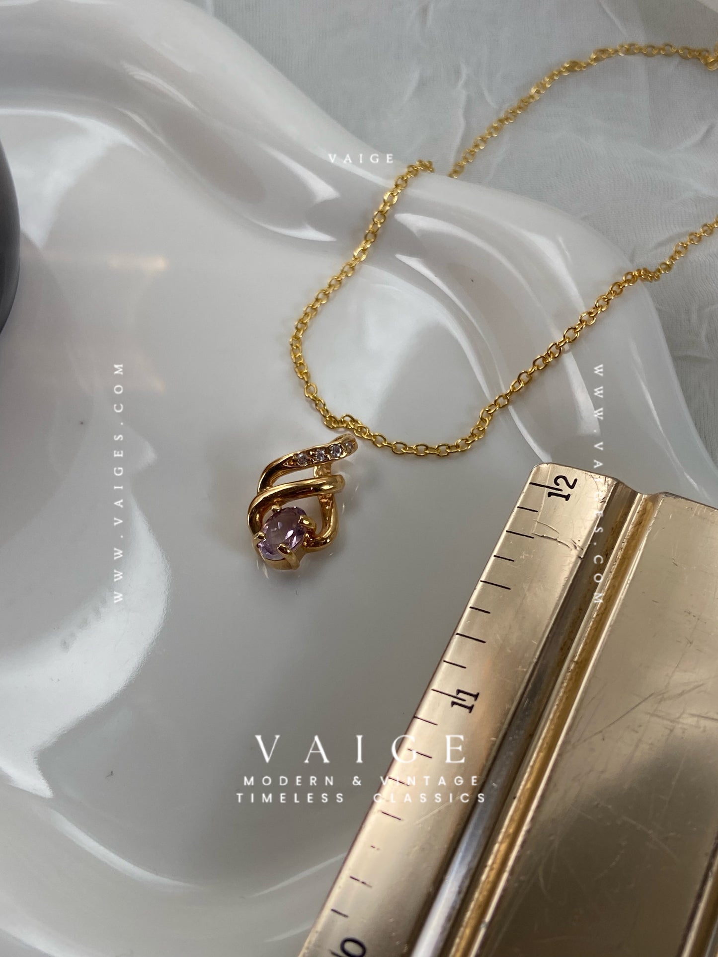 VAIGE Vintage dainty gem Pendant • Stainless Steel Necklace 16” • [ Only One Available ]