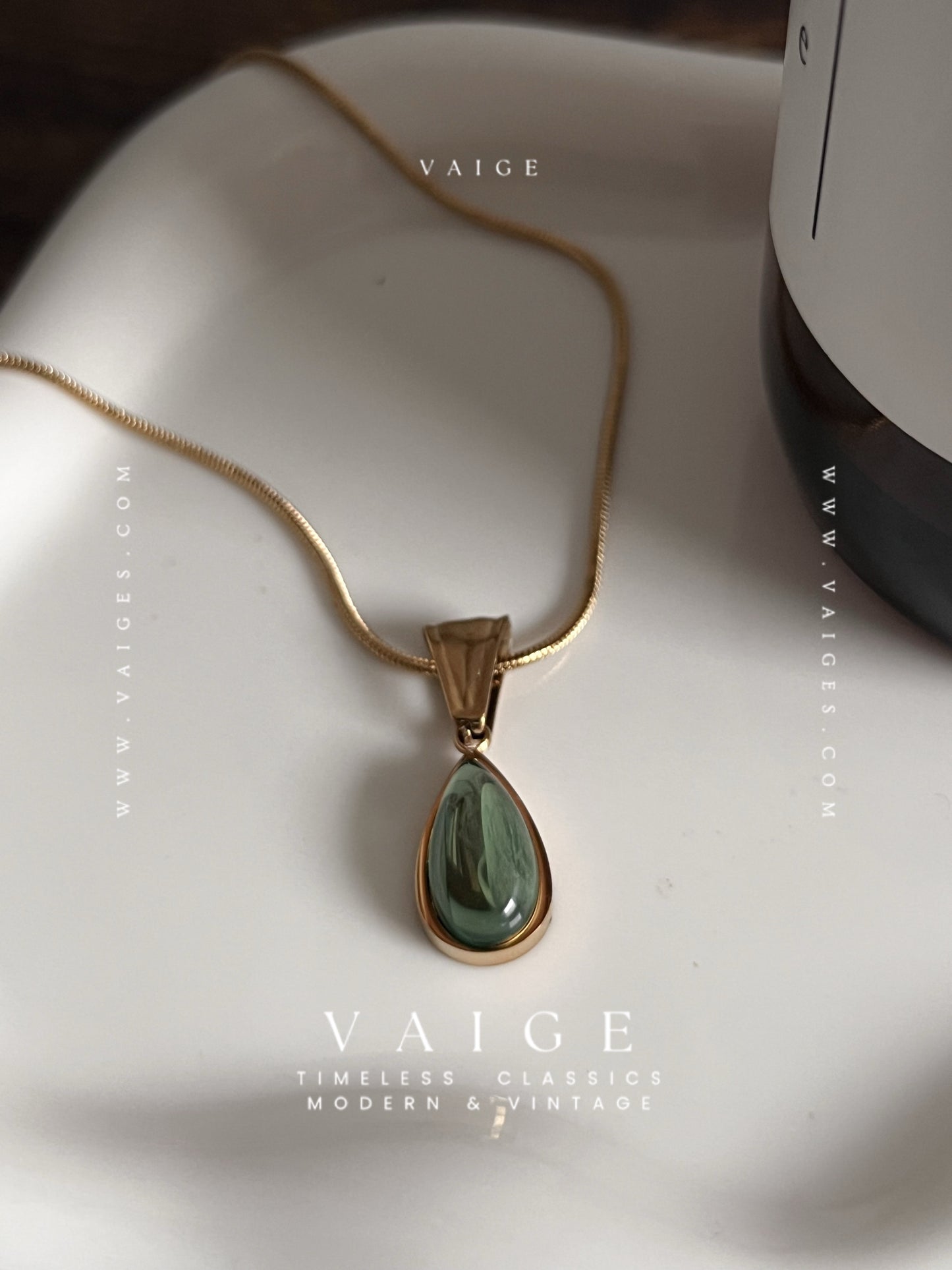 VAIGE Green Glass Crystal Water Drop Pendant Necklace Stainless Steel Gold