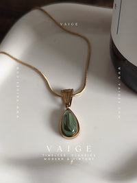 VAIGE Green Glass Crystal Water Drop Pendant Necklace Stainless Steel Gold