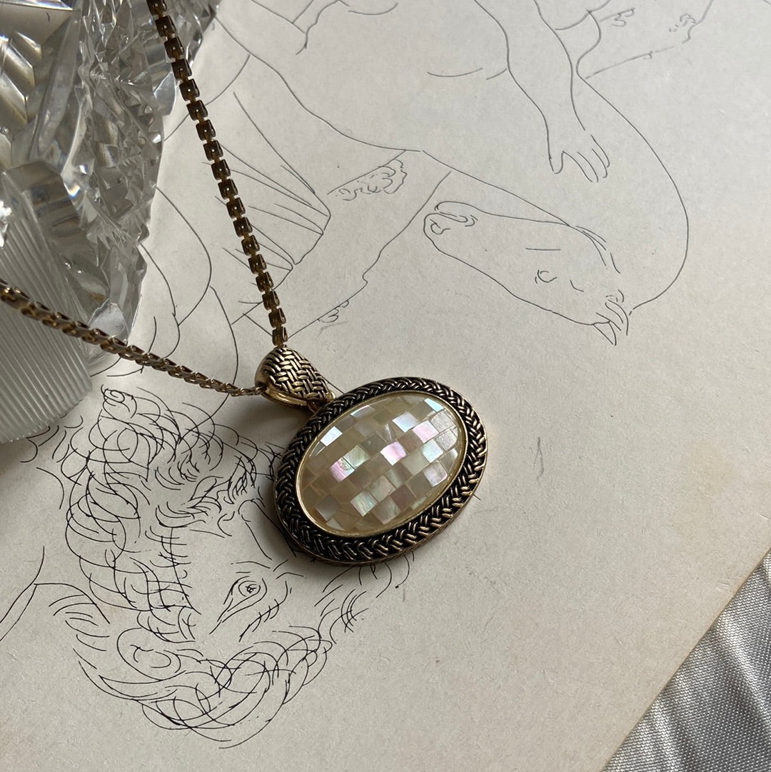One-of-one | iridescent oval Necklace