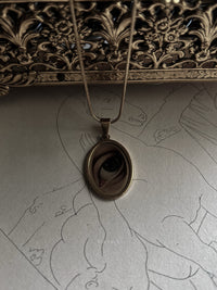 VAIGE  Lovers Eye Gold Oval Necklace [D]