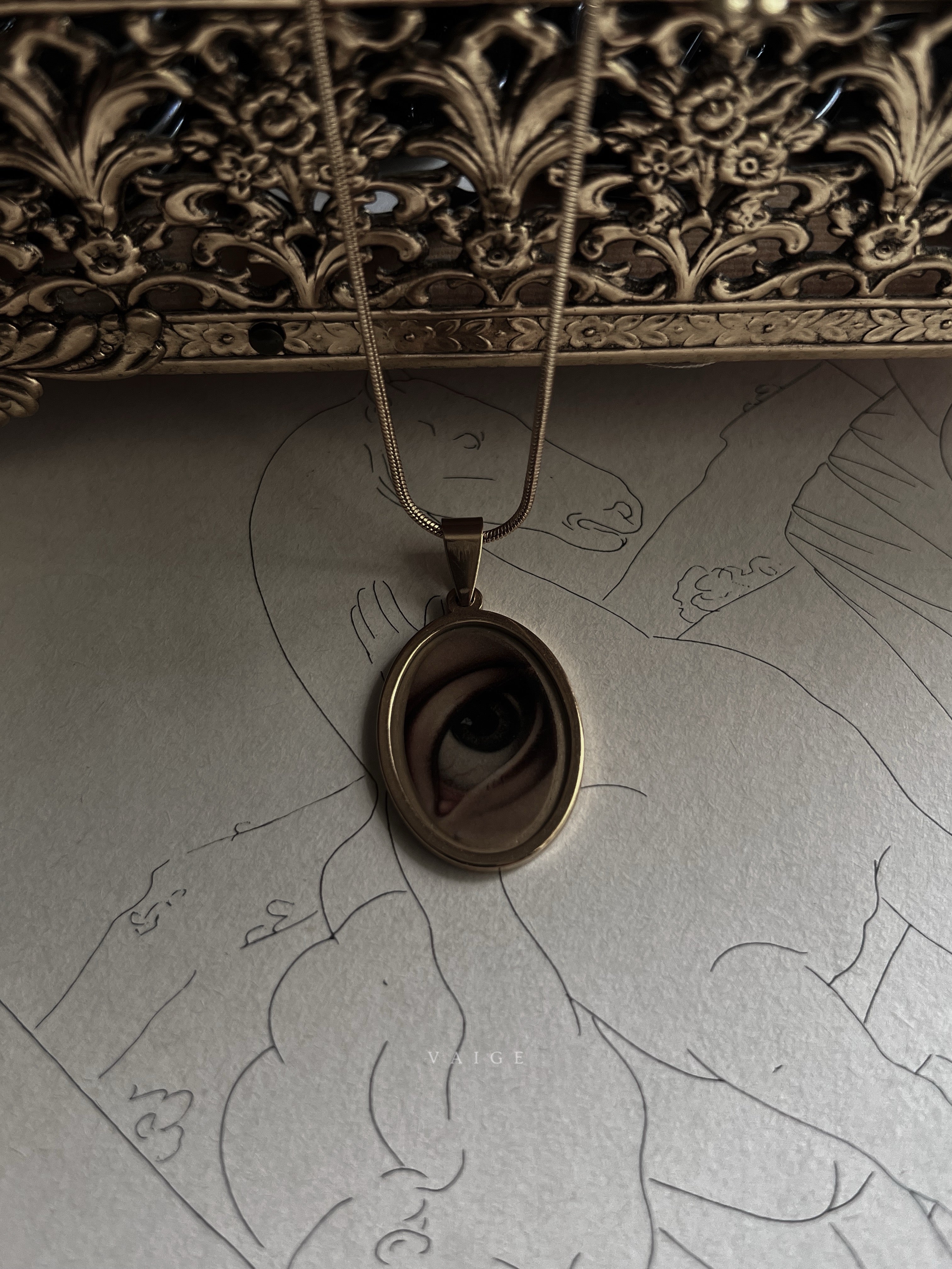 VAIGE  Lovers Eye Gold Oval Necklace [D]