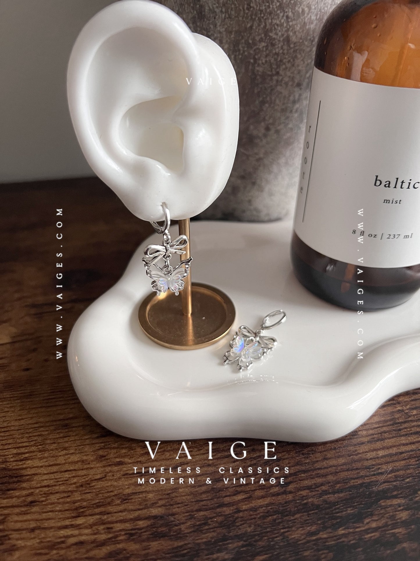 Solenne Bow Butterfly Earrings