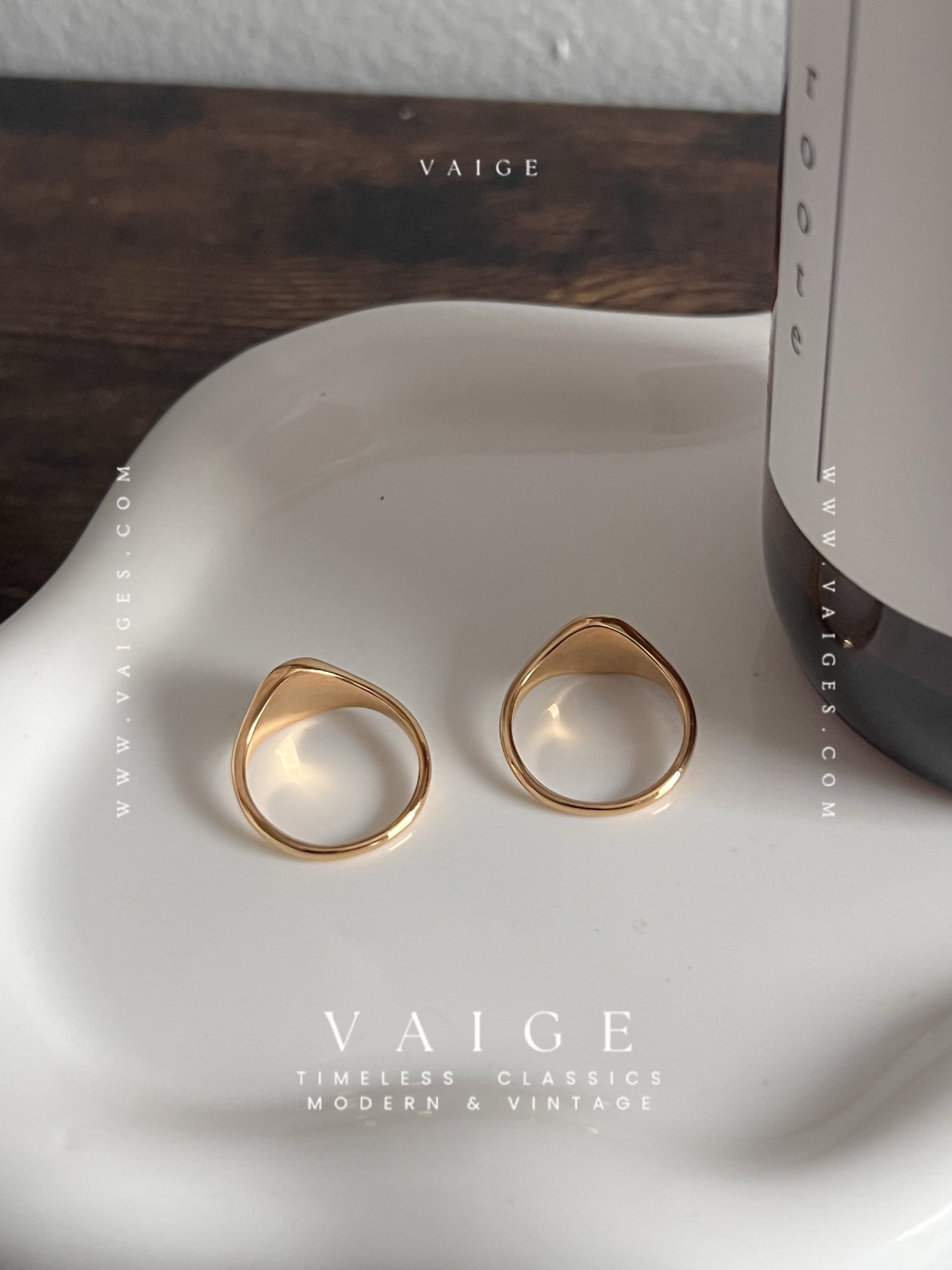 VAIGE Stainless Steel 18K Gold Engraving Wildflower Lavender Sunflower Signet Ring