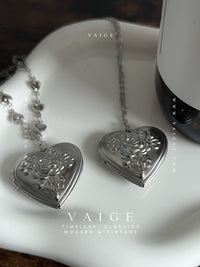 VAIGE Romantic Heart Locket Pendant Locket Silver Stainless Steel Necklace