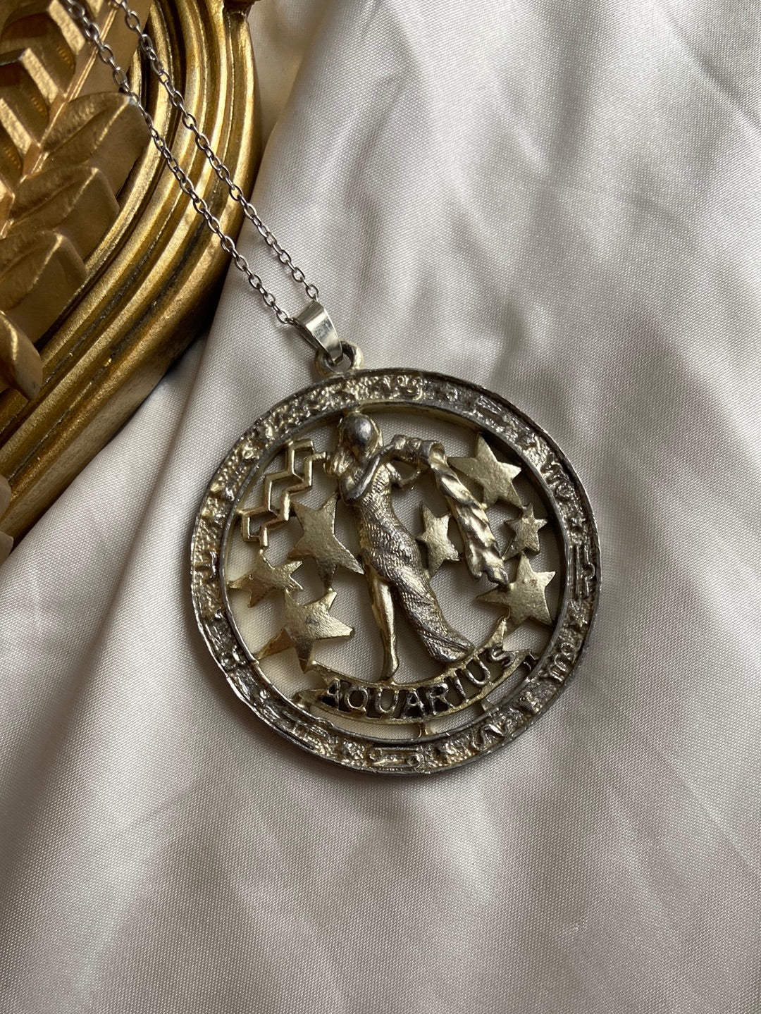 One-of-one | Aquarius coin necklace