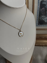 VAIGE Shell Rose Pendant Gold Necklace
