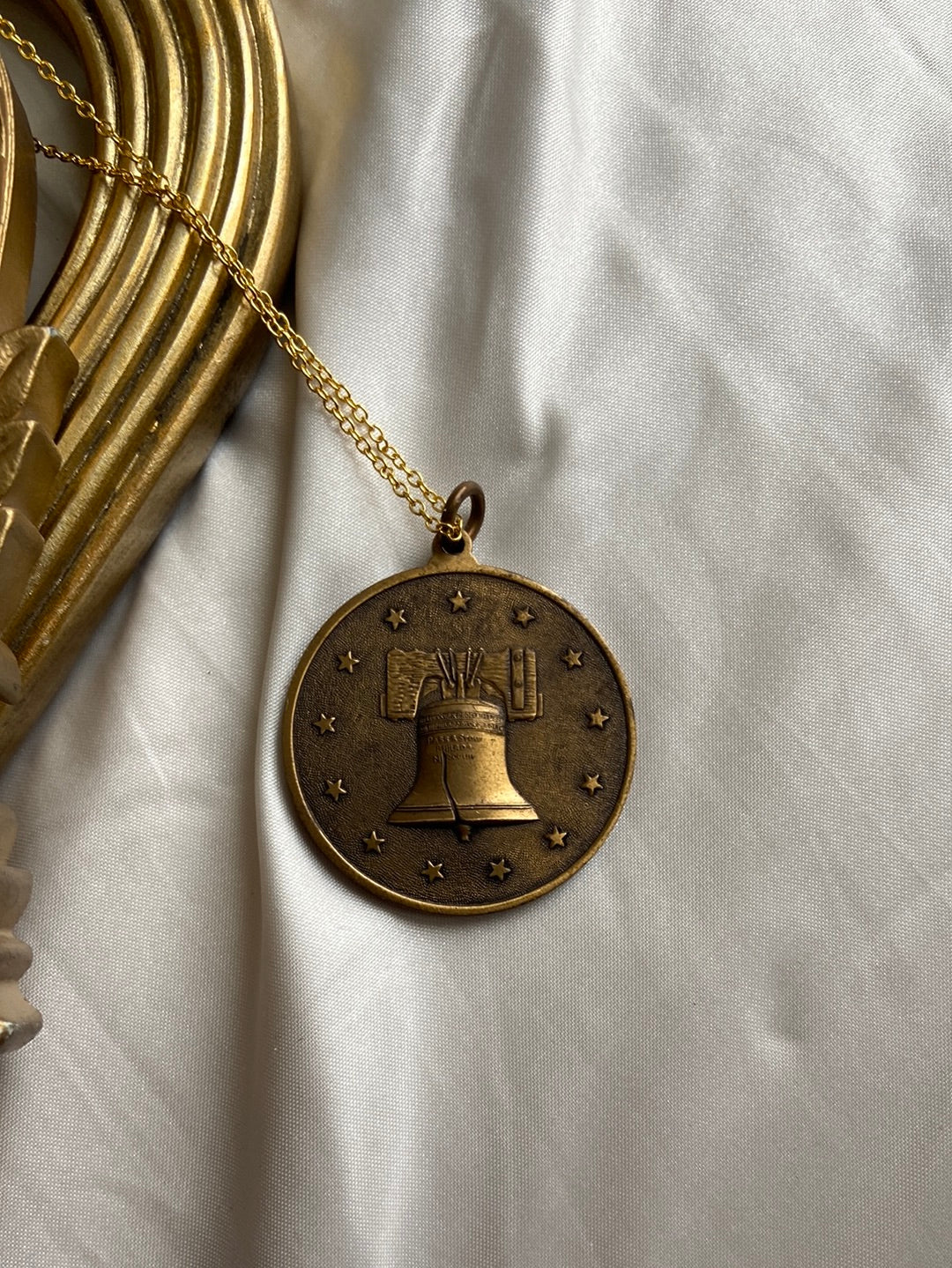 One-of-one | Vintage Spirit of ‘76 Large coin Necklace