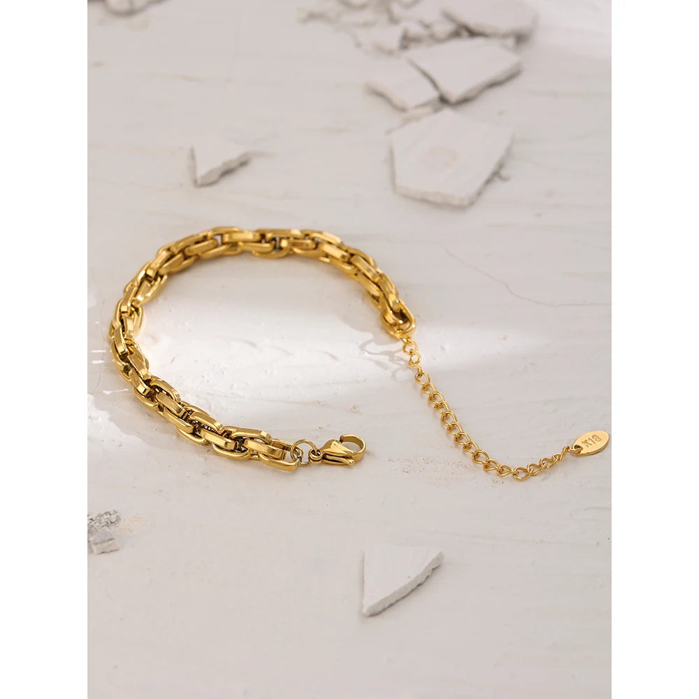 VAIGE Stainless Steel Chain Bracelet with 18K PVD Plating and Metal Texture, Lobster Claw Clasp, Geometric Design