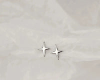 VAIGE S925 Sterling Silver Classic Four-Pointed Star Stud Earrings with Plating Treatment, 0.7*0.6cm Size