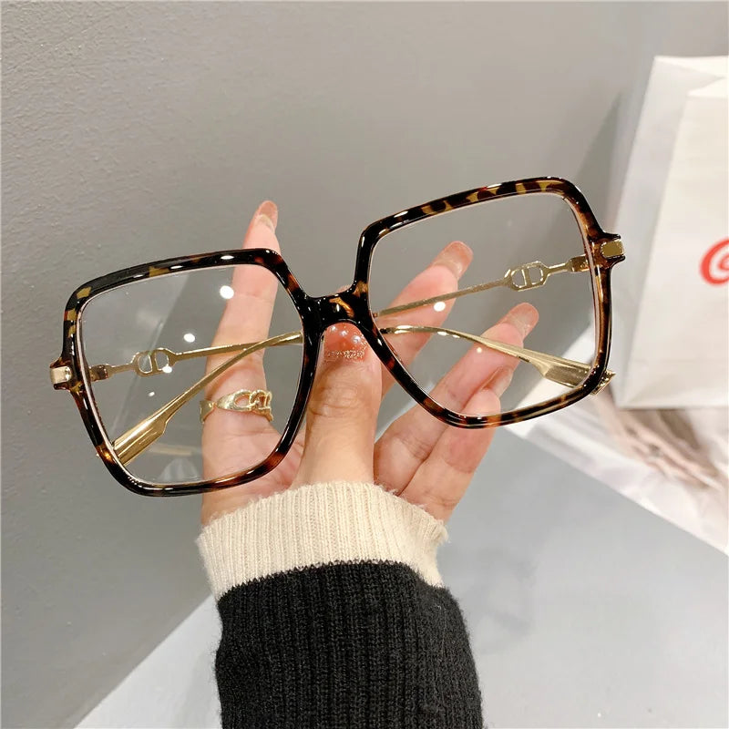 VAIGE Chic Oversized Square Anti-Blue Light Metal Glasses in Black and Gold