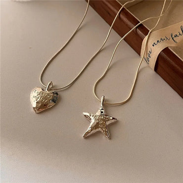 VAIGE Retro Five-Pointed Star Heart Charm Necklace - Elegant Silver & Gold Design