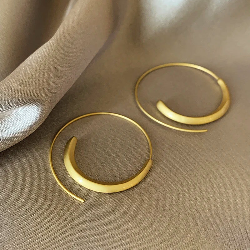 VAIGE Matte Gold Circle Drop Earrings - Exaggerated Fashion Jewelry for Christmas Parties, Copper Alloy Construction