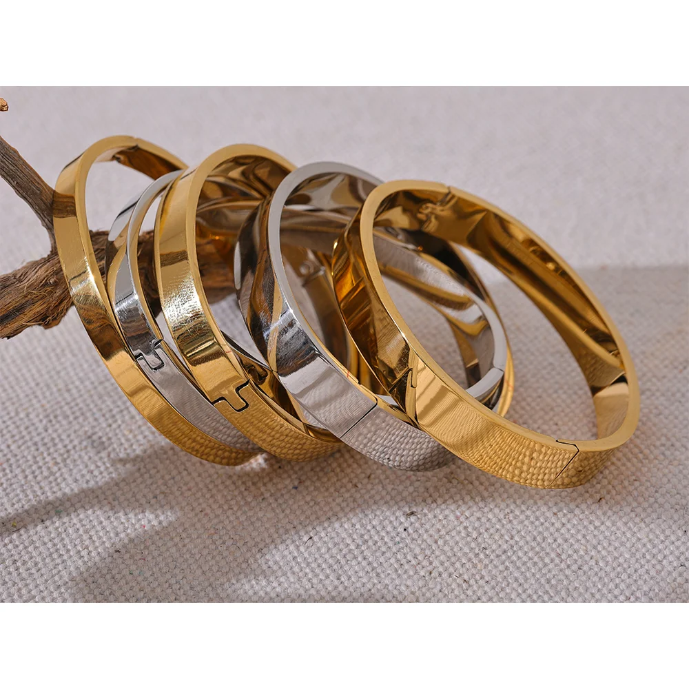 VAIGE  High Quality Stainless Steel Round Wide Bracelet Bangle Gold Silver Color Waterproof Charm Jewelry Gift