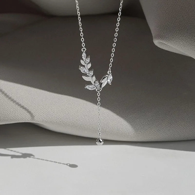 VAIGE 925 Sterling Silver Tree Branch Pendant Necklace with Zirconia Charm and Twisted Singapore Chain - Flower Design