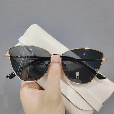 VAIGE Retro Glam Cat Eye Sunglasses in Black and Tortoise Shell